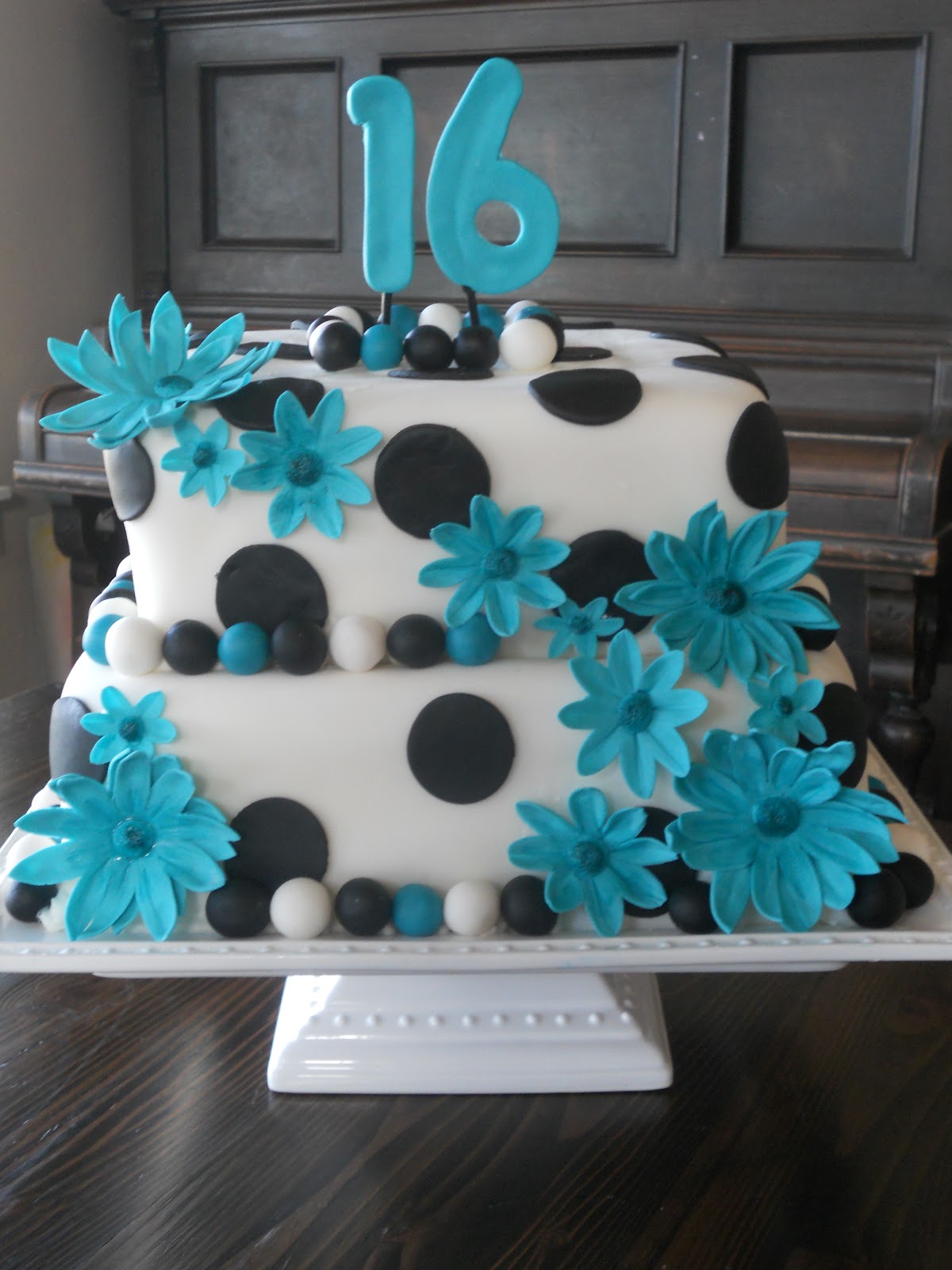 Cakes by Carla: Sweet Sixteen Birthday Cake
