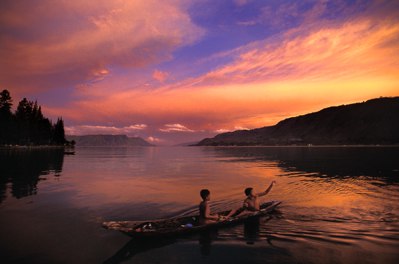 Lake toba paradise: sejarah danau toba