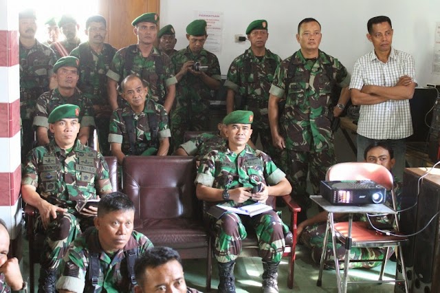 BERSAMA ANGGOTA DANDIM 0726/ SKH IKUTI TELECONFERENCE KASAD