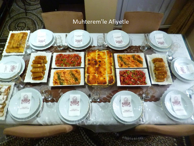 kalabalık aile iftarı