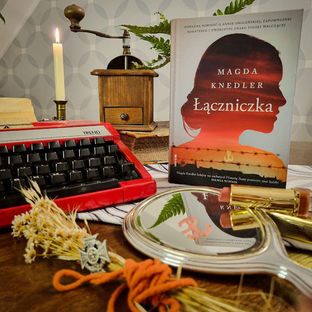 Magda Knedler, Łączniczka [Mando]