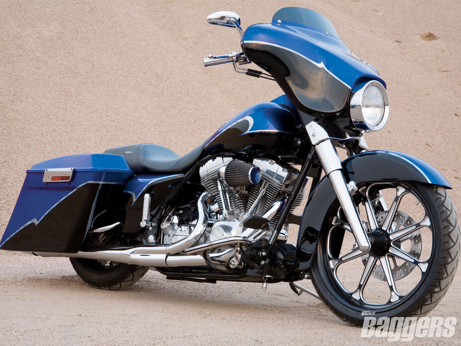  Harley  Davidson  Classic Harley Davidson Electra  Glide Custom