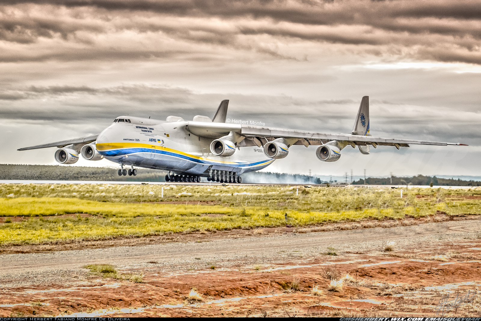 30 Melhores fotos do Maior Avião do Mundo no Brasil – Antonov 225 Mriya por Herbert Monfre