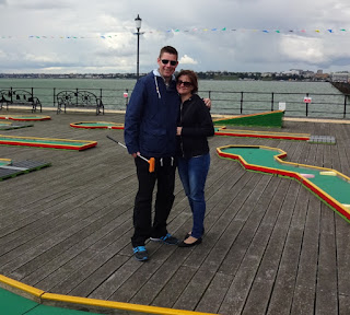 Richard and Emily Gottfried at Southend Pier Crazy Golf