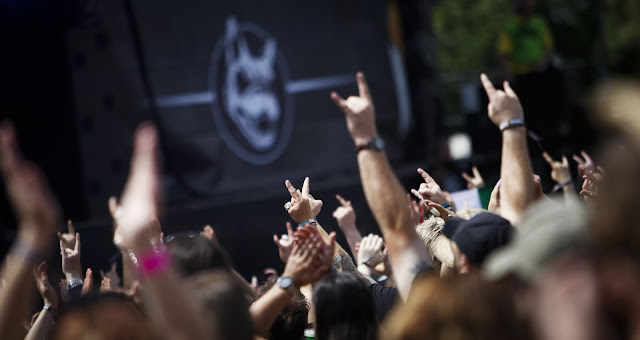 Download Fest crowds