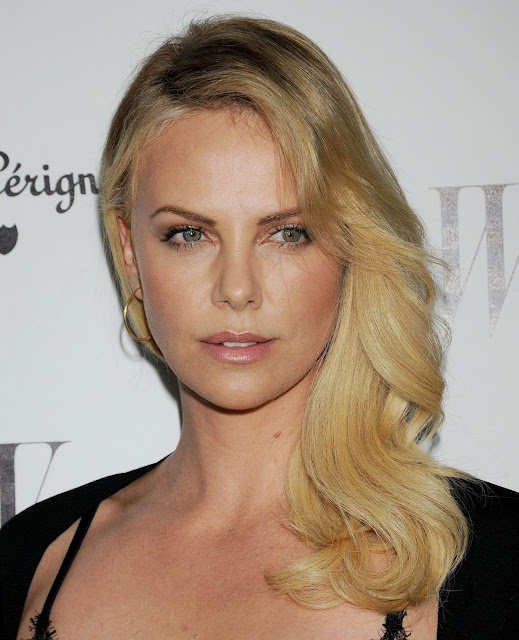 Beautiful and Most Popular Actress Charlize Theron Wallpapers Free Download