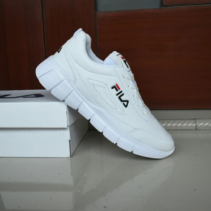  Sepatu  Olahraga Filla Warna  Putih  SFP 004 Omsepatu com