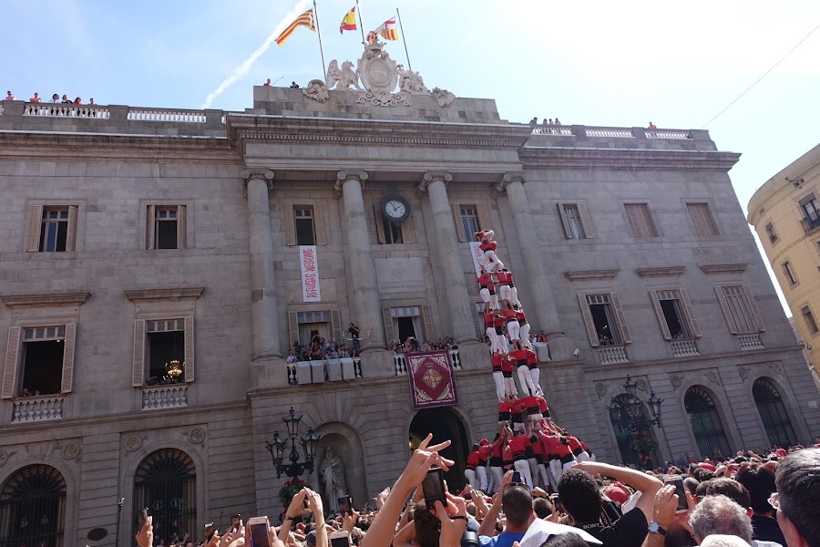 メルセ祭　人間の塔（Diada castellera de les colles locals）