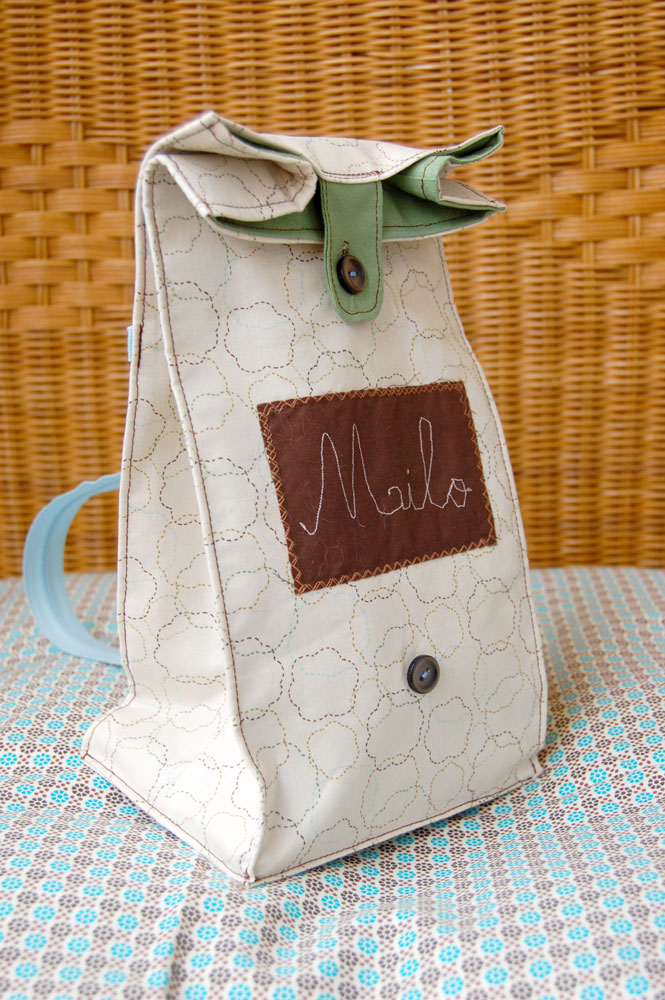 Zipper Strap Lunch Bag Tutorial