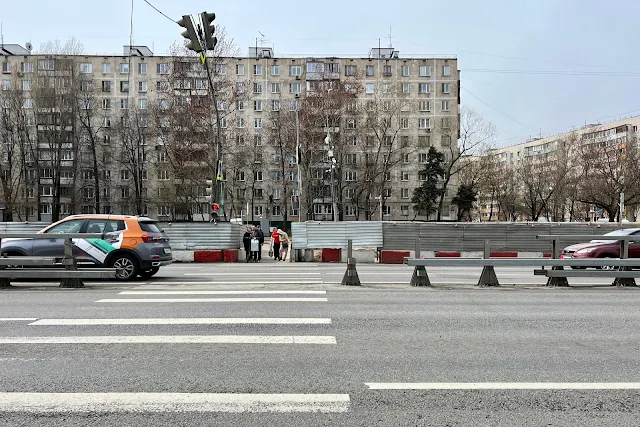 Дмитровское шоссе, строительная площадка подземного перехода