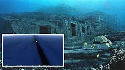  Ένα βίντεο που αναρτήθηκε στο YouTube λέει ότι υπάρχει ένα σούπερ τεράστιο μυστηριώδες τοίχος που βρίσκεται κάτω από τους ωκεανούς της Γης,...