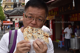 Shanghai-Street-Food-Street-Bread-公婆饼