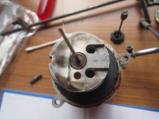 Air valve SU HS6 carburetter with spring-loaded needle