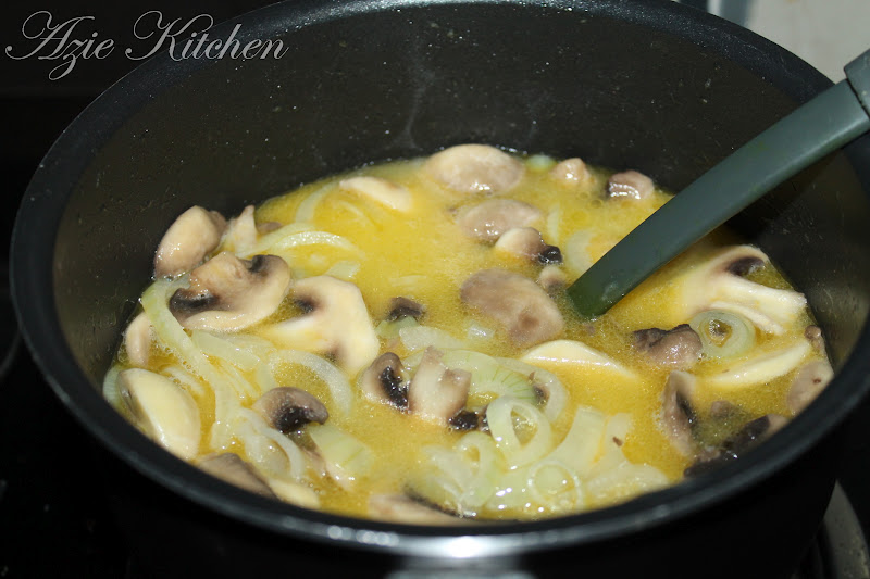 Chicken Chop With Mushroom Sauce - Azie Kitchen
