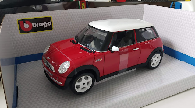 MiniCooper BBurago 1:18