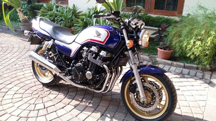 LAPAK MOGE  HONDA CB  750cc Tahun 2007 TASIKMALAYA LAPAK 