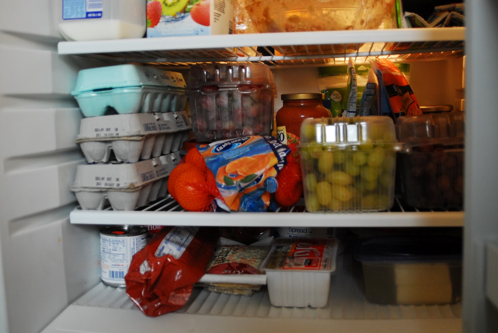 Mulai Sekarang Jangan Simpan 8 Jenis Makanan  Ini di Kulkas 