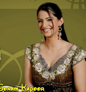 Indian Actress Sonam Kapoor Hairstyle Picture Gallery