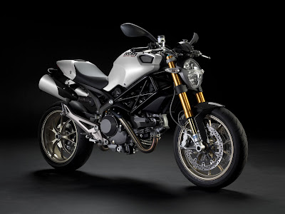 2011 Ducati Monster 1100S Super Sportbike