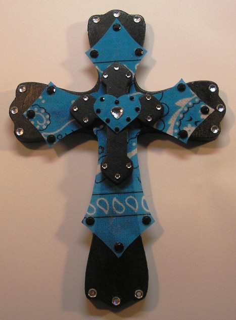 Haute Crafty Creations: Bling Bling Wooden Cross Project