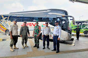 PAM Arus Balik H+6 Lebaran, Koramil 06/Cakung Kodim 0505/JT Bersama Tiga Pilar Amankan Terminal Pulogebang