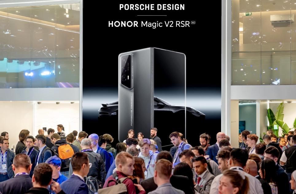 HONOR at MWC 2024, HONOR Magic V2 RSR Porsche Design