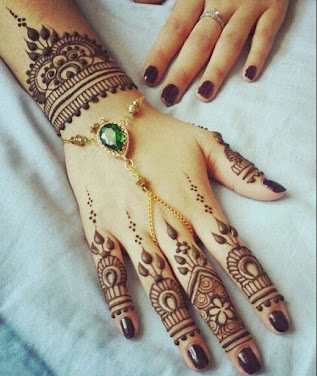 Design Simple Mehndi