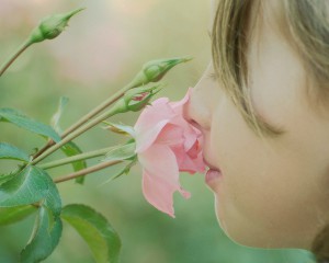 Huelen las flores