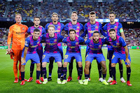 F. C. BARCELONA. Temporada 2021-22. Ter Stegen, Eric García, Ronald Araújo, Luuk De Jong, Gerard Piqué, Sergio Busquets. Pedri, Luuk De Jong, Sergi Roberto, Memphis Depay, Jordi Alba. F. C. BARCELONA 0 FC BAYERN MÜNCHEN 3. 14/09/2021. Liga de Campeones de la UEFA, fase de grupos, Grupo E, jornada 1. GOLES: 0-1: 33’, Thomas Müller, tras rozar Eric García. 0-2: 56’, Lewandowski. 0-3: 85’, Lewandowski.