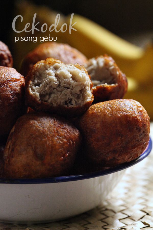 Cekodok pisang gebu dan tembam - masam manis