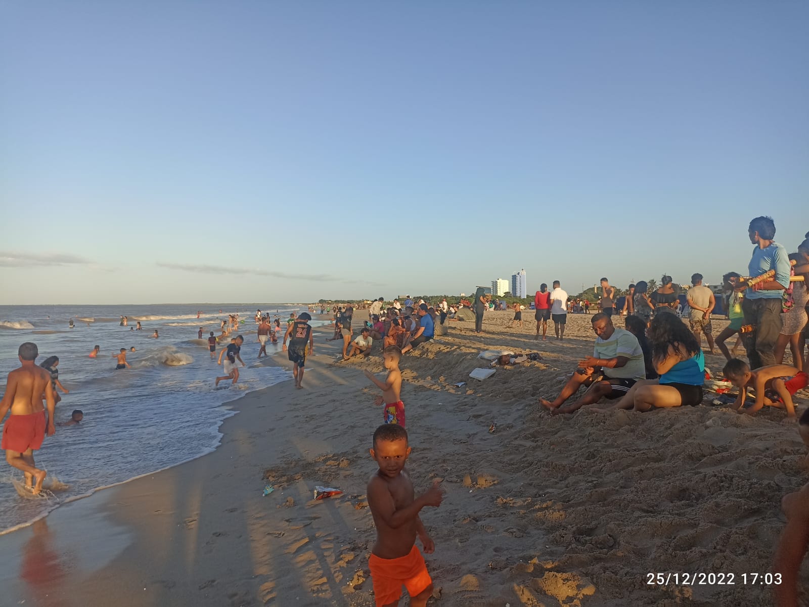 https://www.notasrosas.com/Fundación 'Guajira Aventura' rescata en Riohacha, a un joven que se lanzó desde el muelle, a las aguas del Mar Caribe