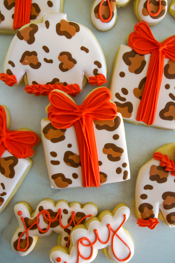 leopard print Christmas cookies