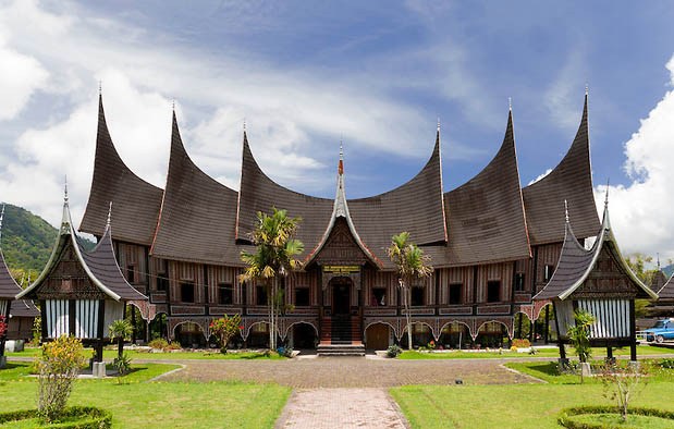 Rumah Gadang Gonjong Limo