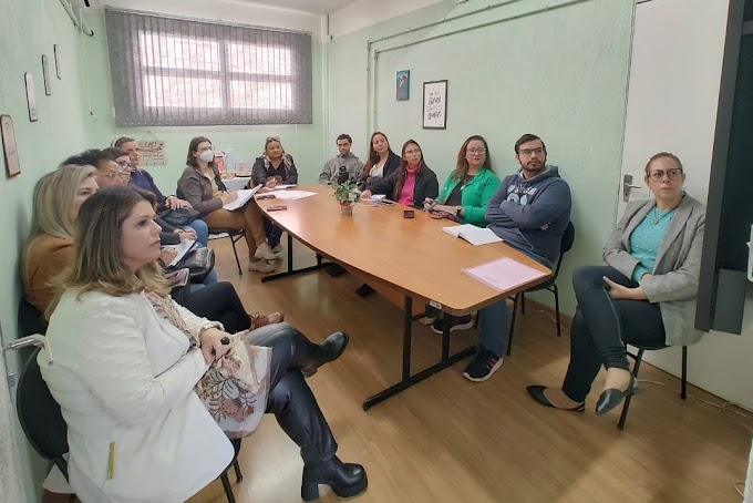 Secretaria Municipal de Educação de Cachoeirinha busca a regularização de pendências no Simec