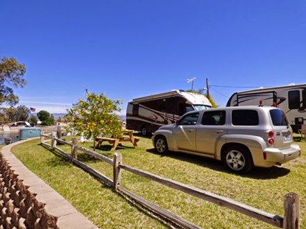 Fender's River Road Resort