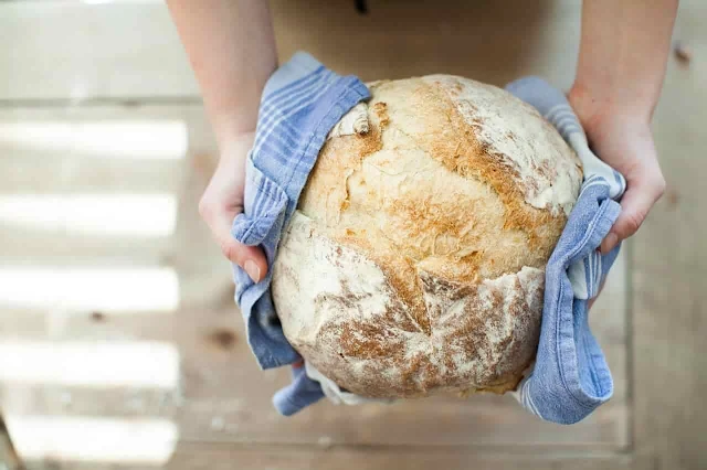 Recipe and attribution of bread.