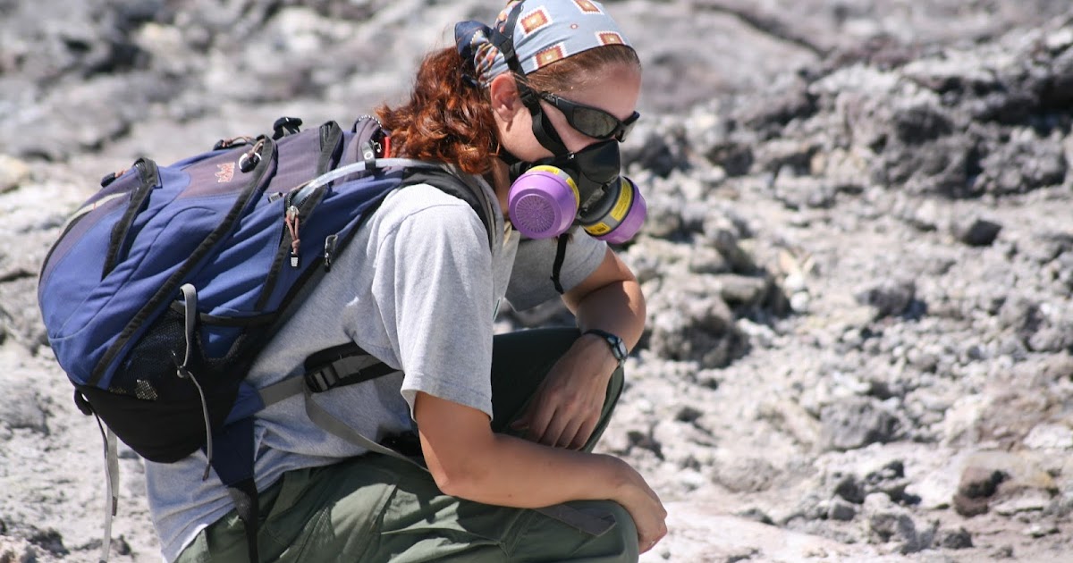 How to Become A Geologist | Career In Geology, Education Requirements