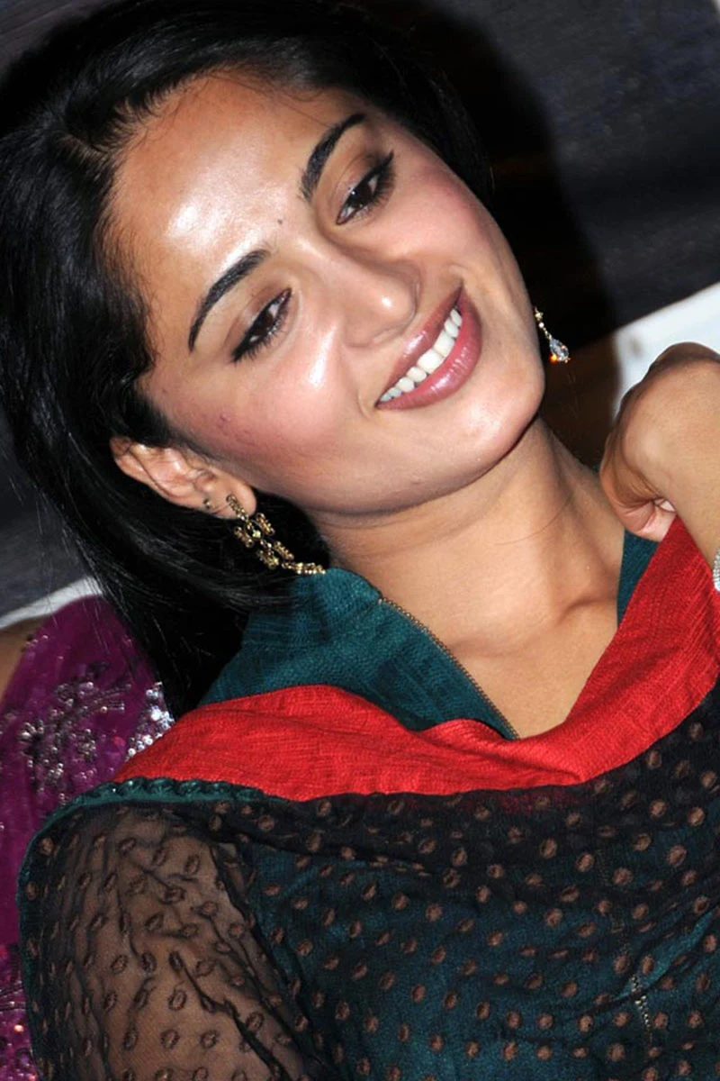 Actress Anushka Shetty Smiley faces in Closeup Photos