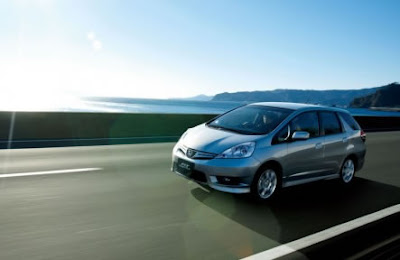 new Honda Fit Shuttle 2011 images