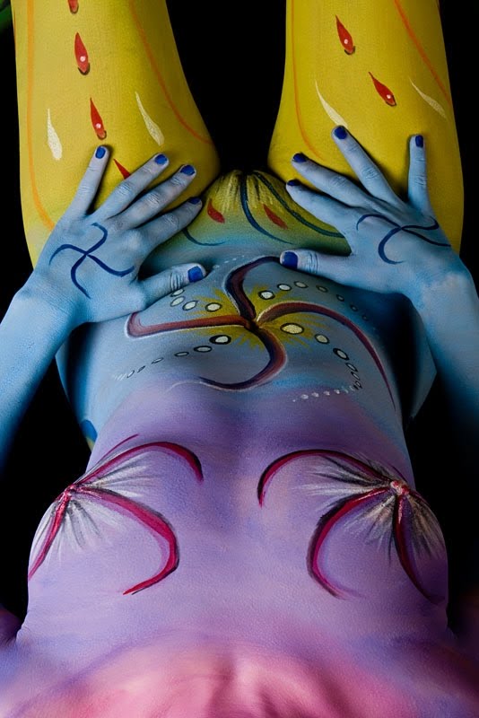 Body Painting Back Colorful (2)