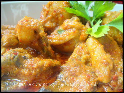 MAMA IS COOKING: AYAM MASAK MERAH ( Pak Engku)