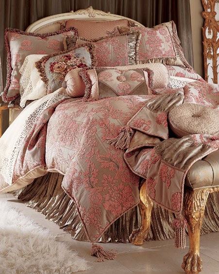 10 Design Ideas For Warm Bedding For Your Bedroom 1