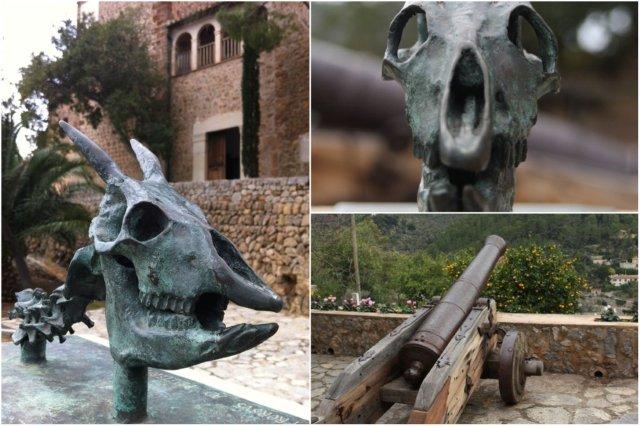Iglesia en Deia, Mallorca – Escultura al arqueologo William Waldren - Canon