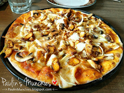 Paulin's Muchies - Modesto at Vivo City - Pizza