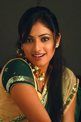 Actress Haripriya Hot Spicy in Saree Pictures