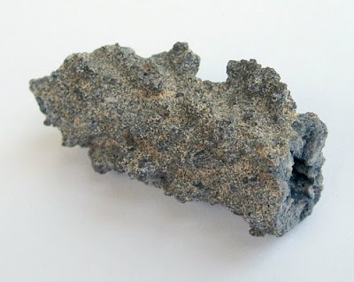 ผลึกสายฟ้า (Fulgurite)