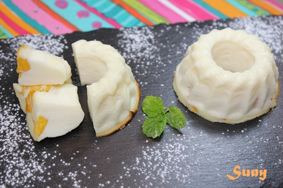 TARTITAS DE QUESO Y MELOCOTÓN