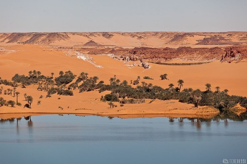 lakes-of-ounianga-4