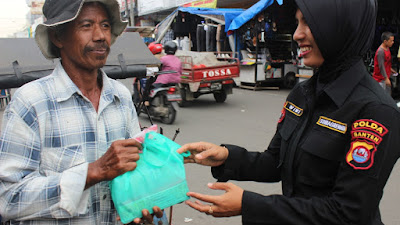 Peduli dan Berbagi, Polda Banten Terus Laksanakan Program Jumat Barokah