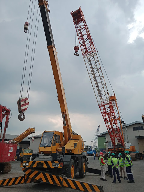 rental mobile crane gresik